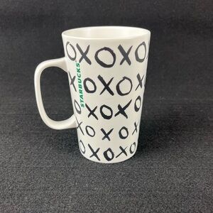 Starbucks 2015 Tall 16oz Coffee Mug Cup XOXO Valentine's Day White Black Green